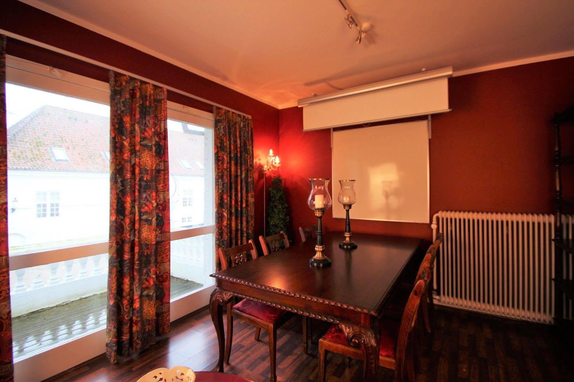Store Restrup Manor House Extérieur photo